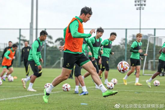 当天未能到场的杨祐宁也发来视频，他表示此次他与韩庚、张建声将会给观众带来非常特别的;刘、关、张